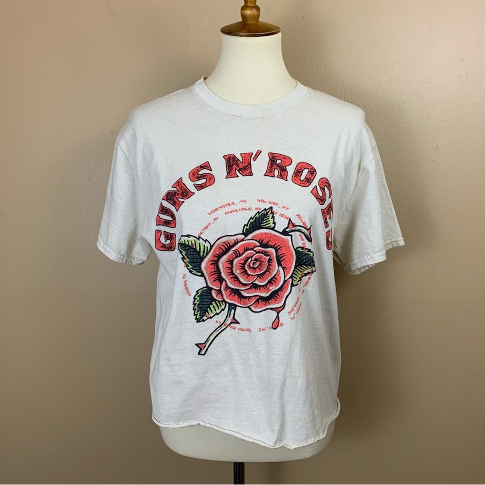Guns N Rose Shirt Womens Small Cropped Classic Rock Music Concert Graphic Tee
